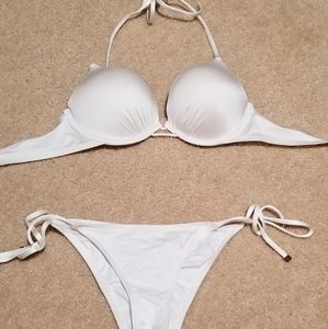 VS gorgeous white bikini 34B. Top adds 2 sizes!